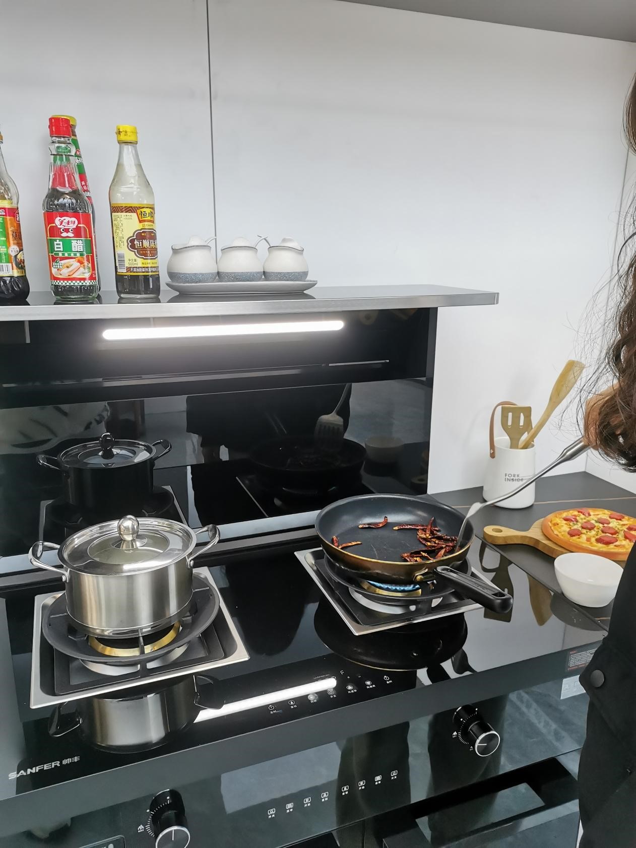 小戶型如何裝修廚房？這款帥豐集成灶，巧妙利用每一寸空間