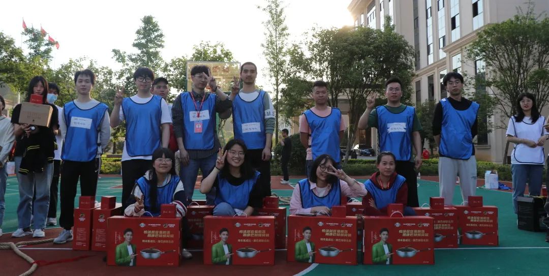 豐趣運(yùn)動(dòng)會(huì)|帥豐電器青年員工展現(xiàn)青春風(fēng)采