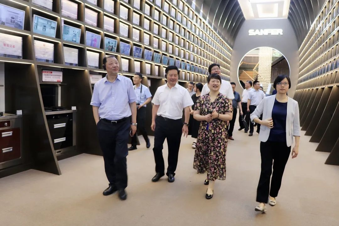 省政協(xié)領(lǐng)導(dǎo)蒞臨帥豐電器，高度肯定帥豐集成灶高質(zhì)量發(fā)展