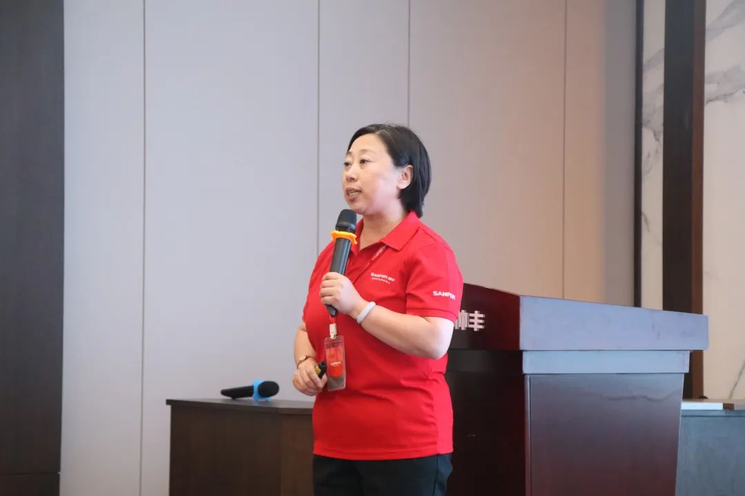 帥豐電器半年度總結(jié)會(huì)圓滿舉行，共商集成灶品牌帥豐未來發(fā)展規(guī)劃