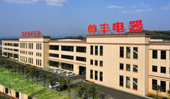 浙江寧波鎮(zhèn)海中學(xué)領(lǐng)導(dǎo)班子蒞臨集成灶品牌帥豐電器參觀調(diào)研