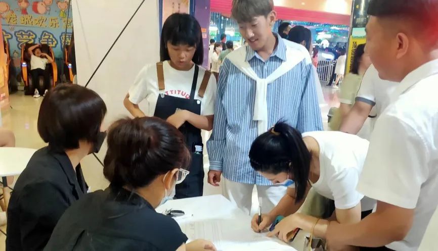 集成灶品牌帥豐電器為回饋老客戶，免費(fèi)觀影活動(dòng)火熱進(jìn)行中…