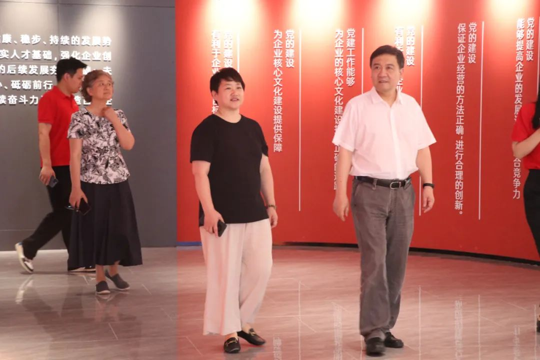 浙江省人大常委會(huì)黨組一行蒞臨集成灶品牌帥豐電器參觀(guān)調(diào)研！