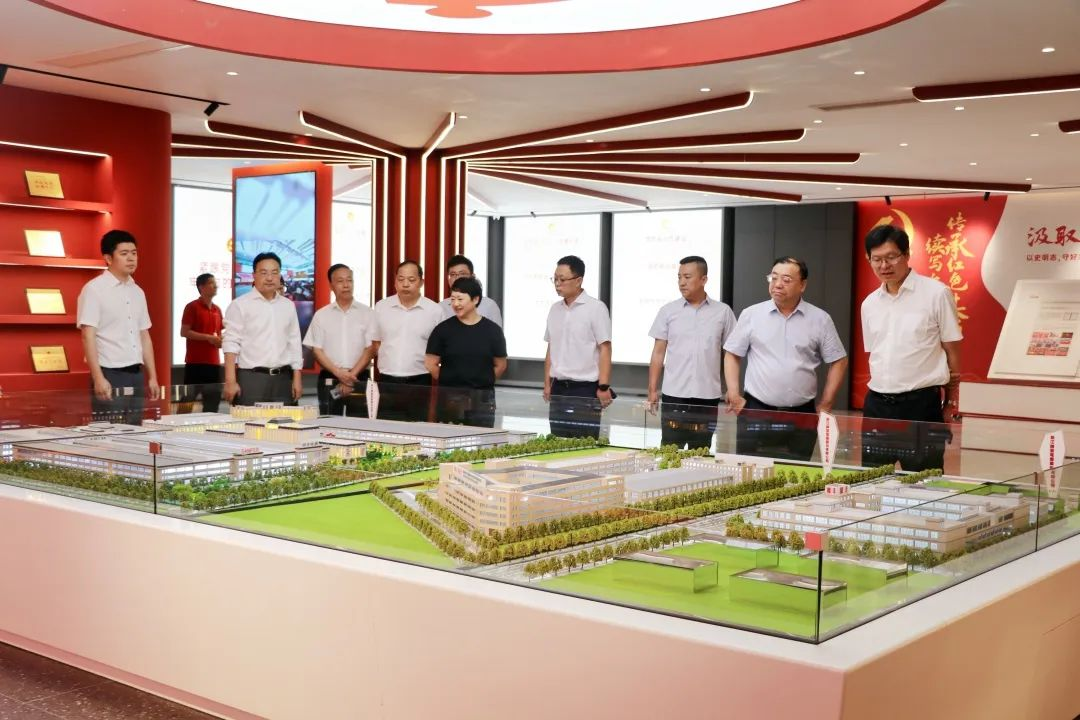 中國五金制品協(xié)會理事長一行蒞臨集成灶品牌帥豐電器考察指導