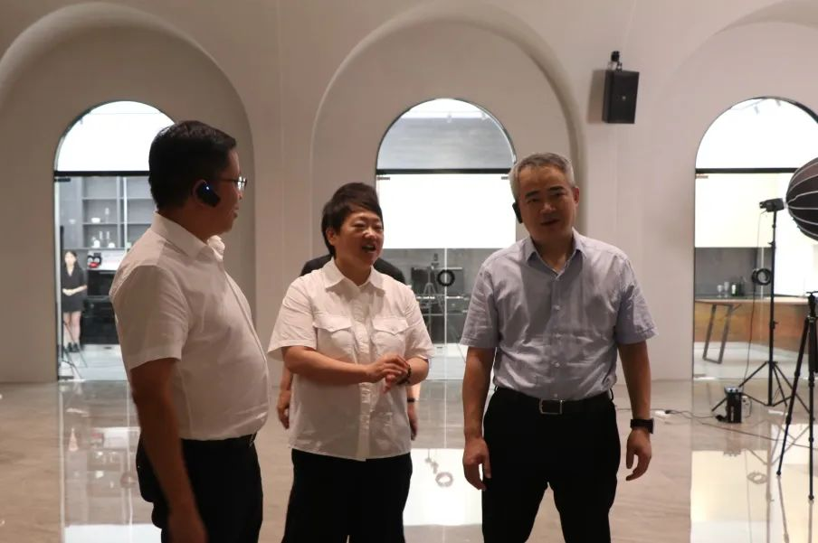 浙江省統(tǒng)計(jì)局一行蒞臨集成灶品牌帥豐電器參觀調(diào)研！