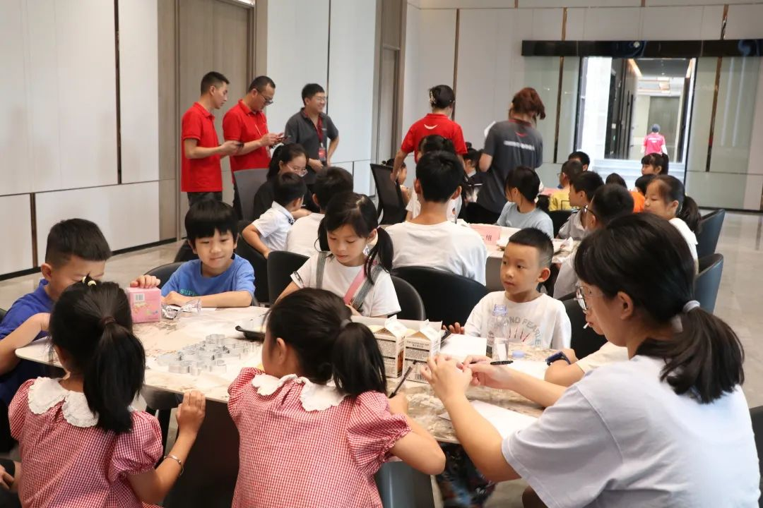 帥豐集成灶組織小美食家DIY趣游記活動，在勞動中尋找快樂