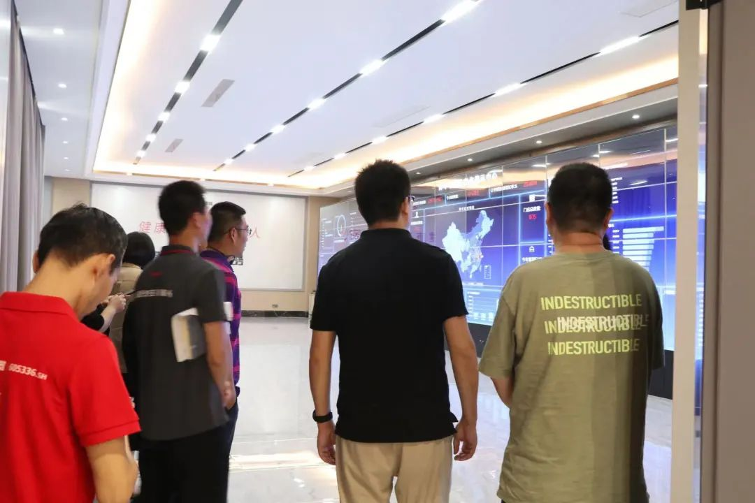 浙江省燃?xì)饩邊f(xié)會(huì)秘書長(zhǎng)一行到訪集成灶品牌帥豐電器參觀調(diào)研 浙江省燃?xì)饩邊f(xié)會(huì)秘書長(zhǎng)一行到訪集成灶品牌帥豐電器參觀調(diào)研