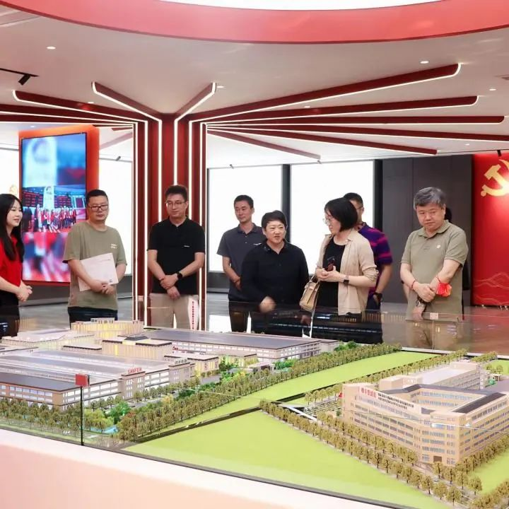 浙江省燃?xì)饩邊f(xié)會(huì)秘書長(zhǎng)一行到訪集成灶品牌帥豐電器參觀調(diào)研 浙江省燃?xì)饩邊f(xié)會(huì)秘書長(zhǎng)一行到訪集成灶品牌帥豐電器參觀調(diào)研