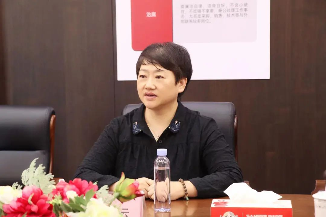 浙江省燃?xì)饩邊f(xié)會(huì)秘書長(zhǎng)一行到訪集成灶品牌帥豐電器參觀調(diào)研 浙江省燃?xì)饩邊f(xié)會(huì)秘書長(zhǎng)一行到訪集成灶品牌帥豐電器參觀調(diào)研