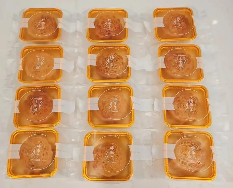 帥豐集成灶風(fēng)火輪蒸烤箱烤制的花式月餅，盡享中秋團(tuán)圓味！