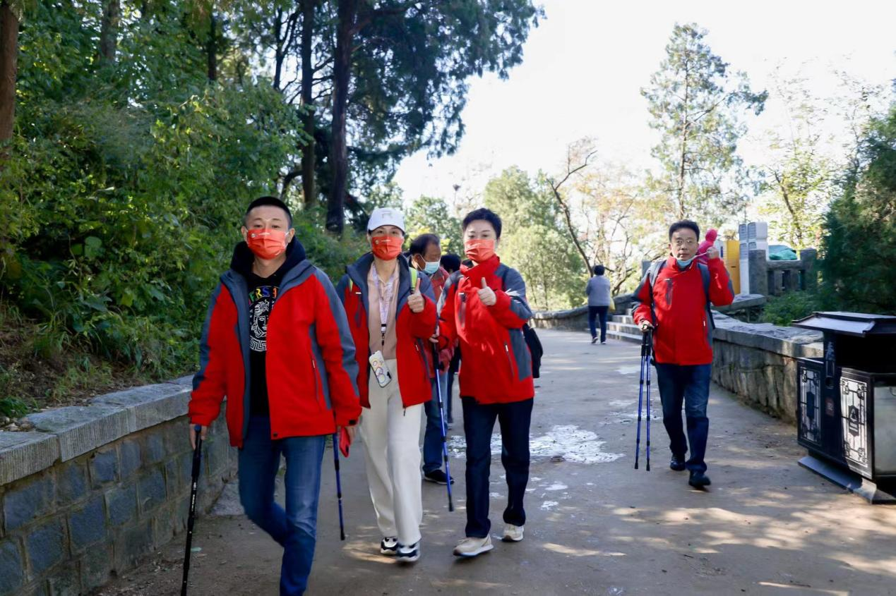 登頂泰山，勇攀巔峰，和集成灶品牌帥豐共赴王者之路！