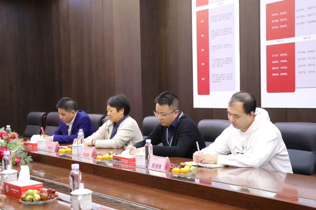 天貓優(yōu)品理想廚房王雁北一行蒞臨集成灶品牌帥豐電器參觀調(diào)研！