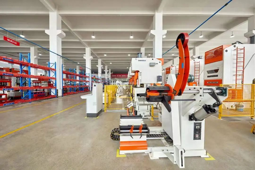 帥豐電器獲評(píng)多項(xiàng)國(guó)家標(biāo)準(zhǔn)編寫證書，帥豐標(biāo)準(zhǔn)定義行業(yè)標(biāo)準(zhǔn)！