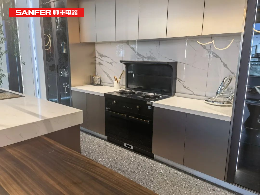 想要做一個(gè)無(wú)“油”無(wú)慮的人？集成灶讓你直呼「真香」！