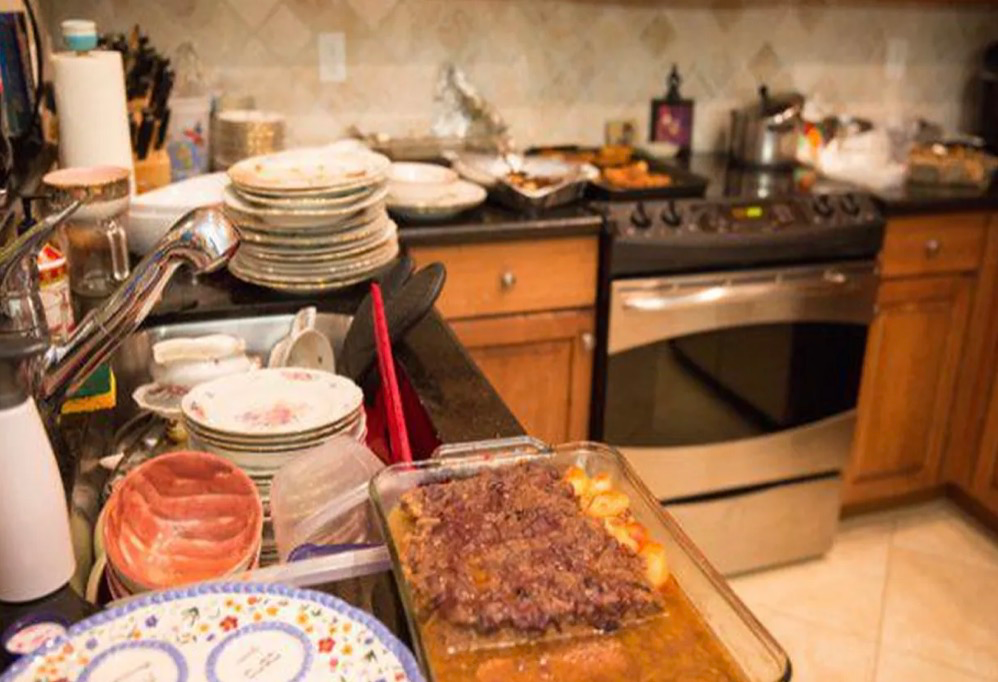 拿什么拯救廚房臟亂差，帥豐集成灶+集成水槽滿足所有需求