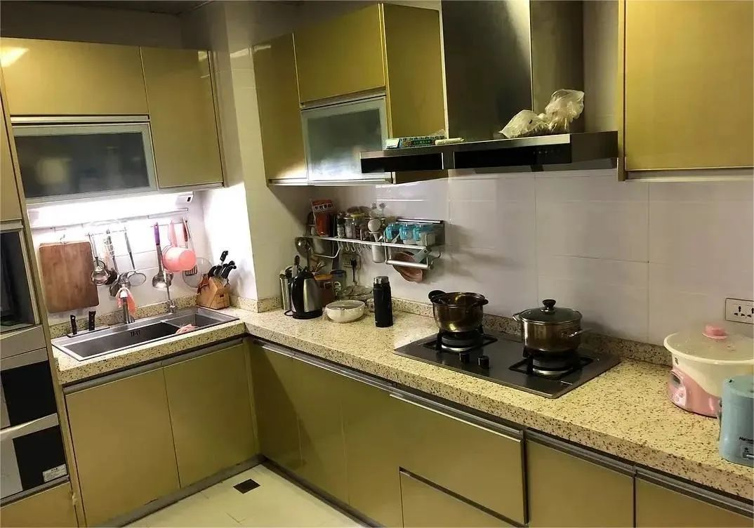 老廚房改造大變樣，帥豐集成灶+洗碗機(jī)集成水槽就是這么神！