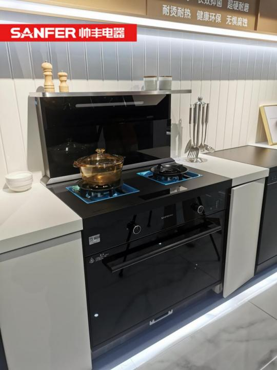 小廚房大空間，集成灶品牌帥豐T1-7B大牌好物帶回家