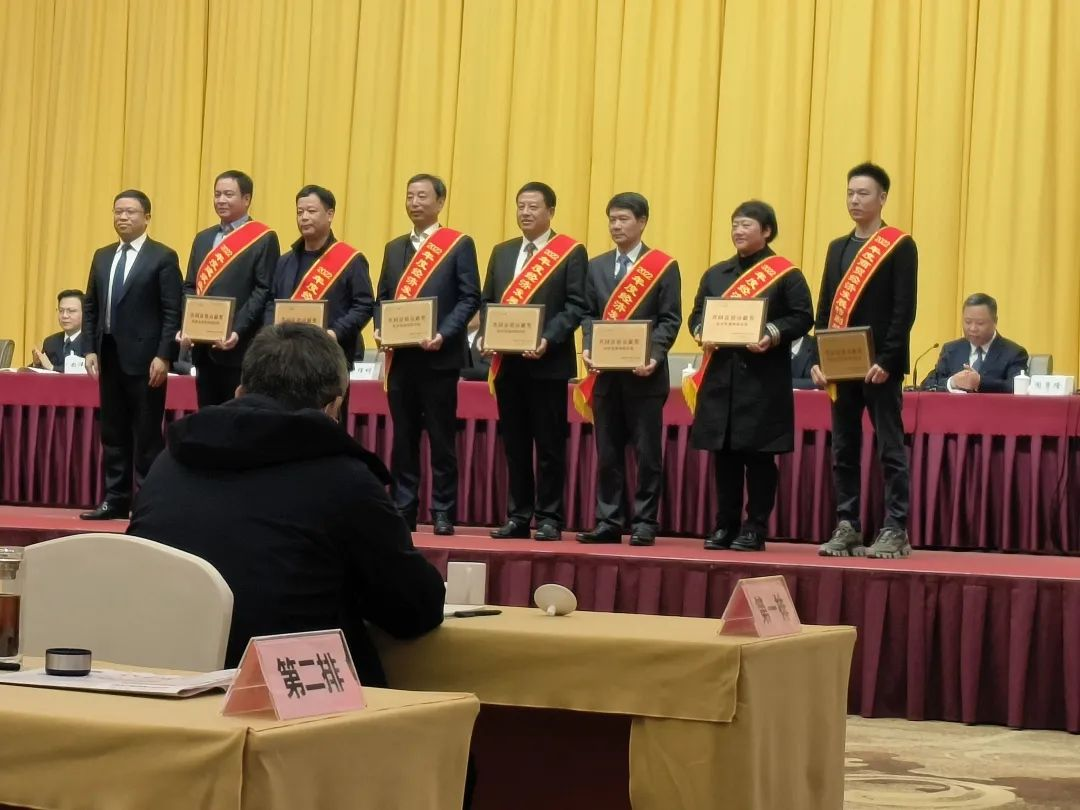 集成灶品牌帥豐董事長榮獲“2022年度經(jīng)濟發(fā)展特別功臣”獎