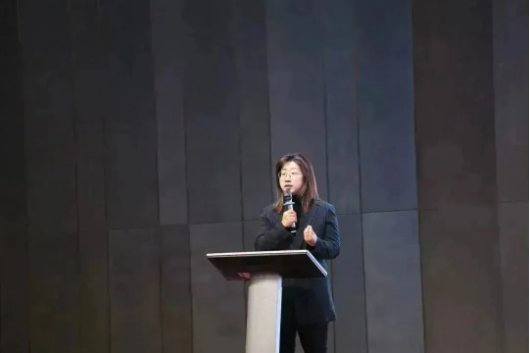 “兔”飛猛進(jìn) 只爭(zhēng)朝夕，大國(guó)品牌帥豐電器2023新年動(dòng)員大會(huì)順利召開(kāi)