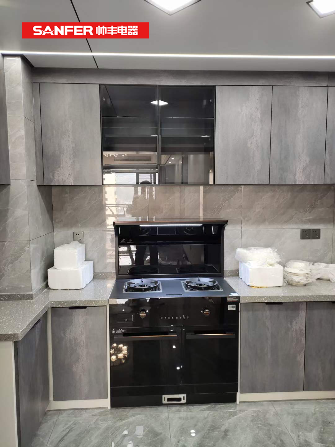 廚房裝修，選集成灶更加劃算？別不信！