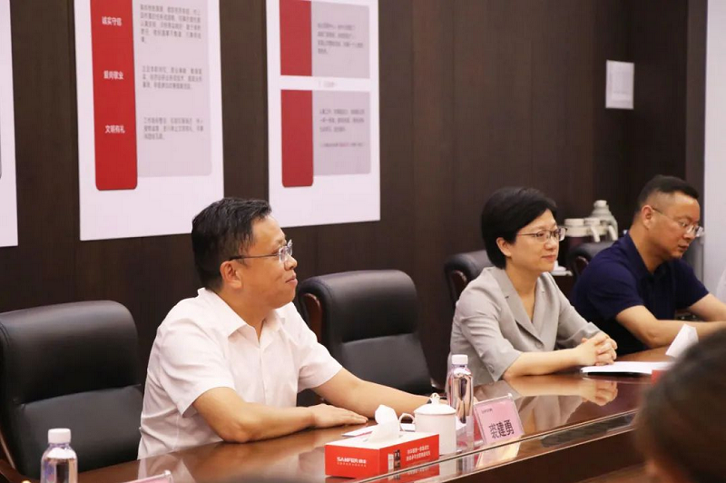 市領(lǐng)導(dǎo)蒞臨帥豐電器調(diào)研女企業(yè)家聯(lián)誼會，跑出“巾幗加速度”   