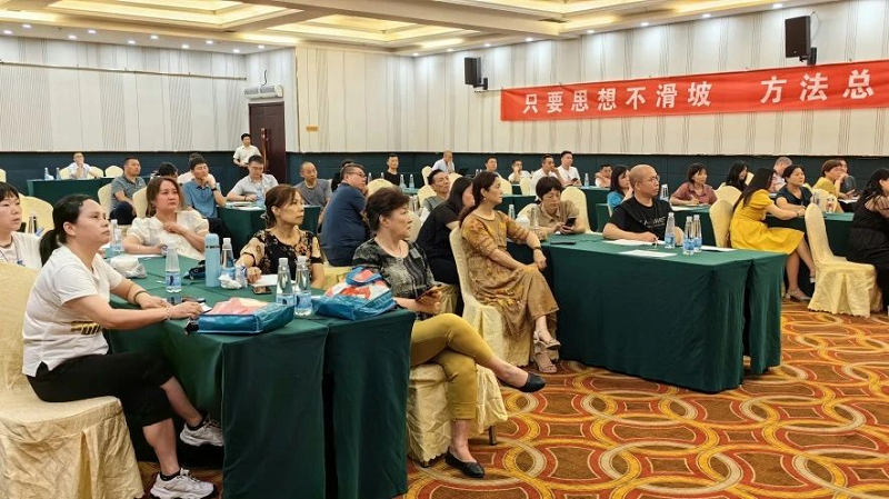 攜手并進，強勢為上，2023年帥豐集成灶江西省區(qū)半年度會議暨新品培訓(xùn)會成功落幕      