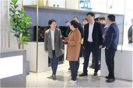 快訊 | 嵊州市委副書記、市長潘超英，副市長郭偉鋒一行蒞臨帥豐電器參觀調(diào)研