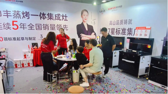 全面布局 贏戰(zhàn)618｜帥豐集成灶亮相多地家博會現(xiàn)場，人氣爆棚！