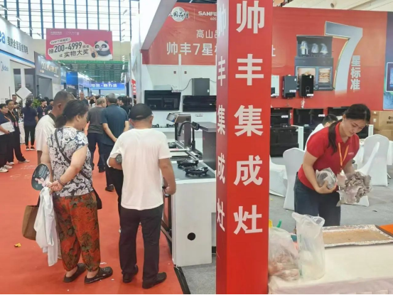 多維出擊 贏戰(zhàn)市場｜帥豐電器攜新品時空S7亮相家博會，火爆出圈！