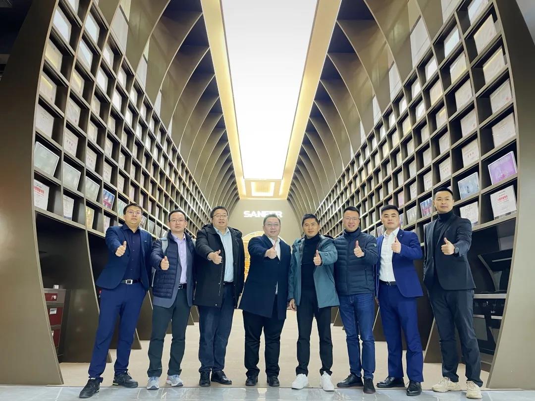 深化合作，共謀發(fā)展｜居然之家新零售集團副總裁王鵬一行蒞臨考察帥豐電器