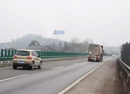 湖北新畫面全面上刊，近300塊廣告牌陸續(xù)閃耀全國！