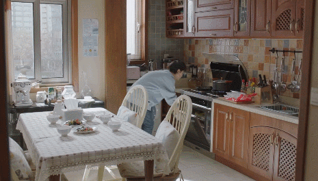 同舟共濟(jì)辭舊歲，展望未來譜新篇