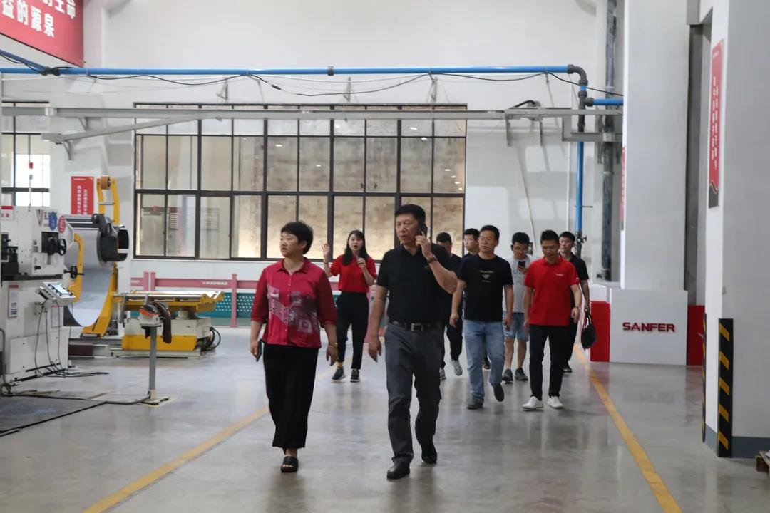 聚力賦能 領(lǐng)跑共贏 | 考察團(tuán)走訪帥豐電器，抒寫(xiě)嵊州廚電新篇章！