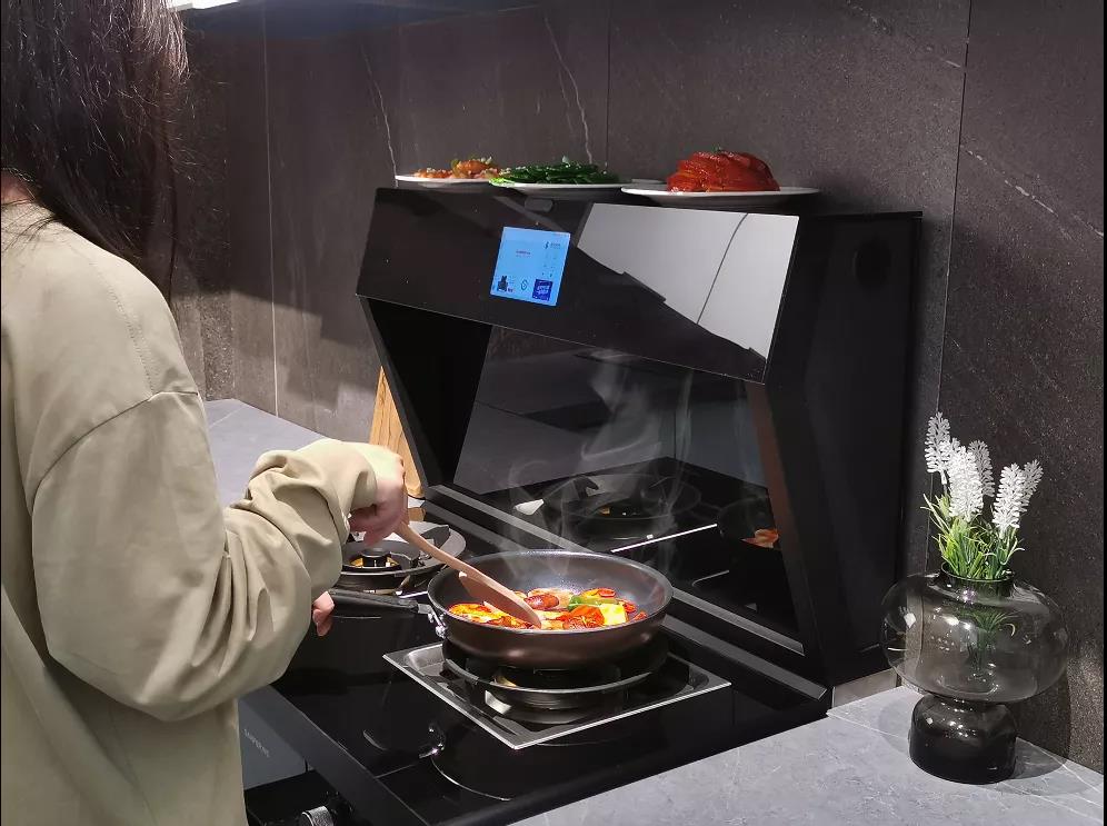 自帶大屏幕的集成灶，到底有多牛？