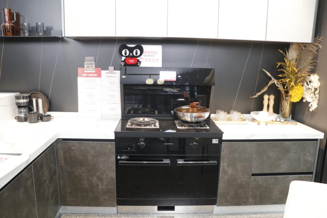 集成灶好還是有油煙機(jī)好？集成灶如何挑選？