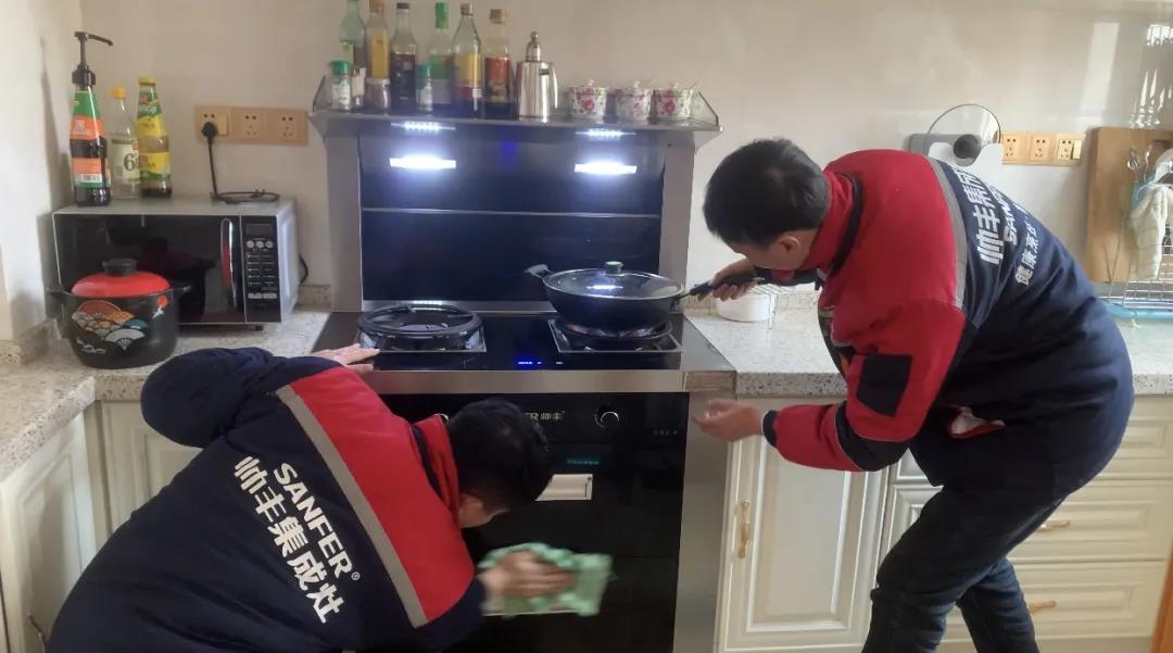 【帥豐微笑服務(wù)】她瘋狂向親朋好友安利帥豐集成灶，原因就是...